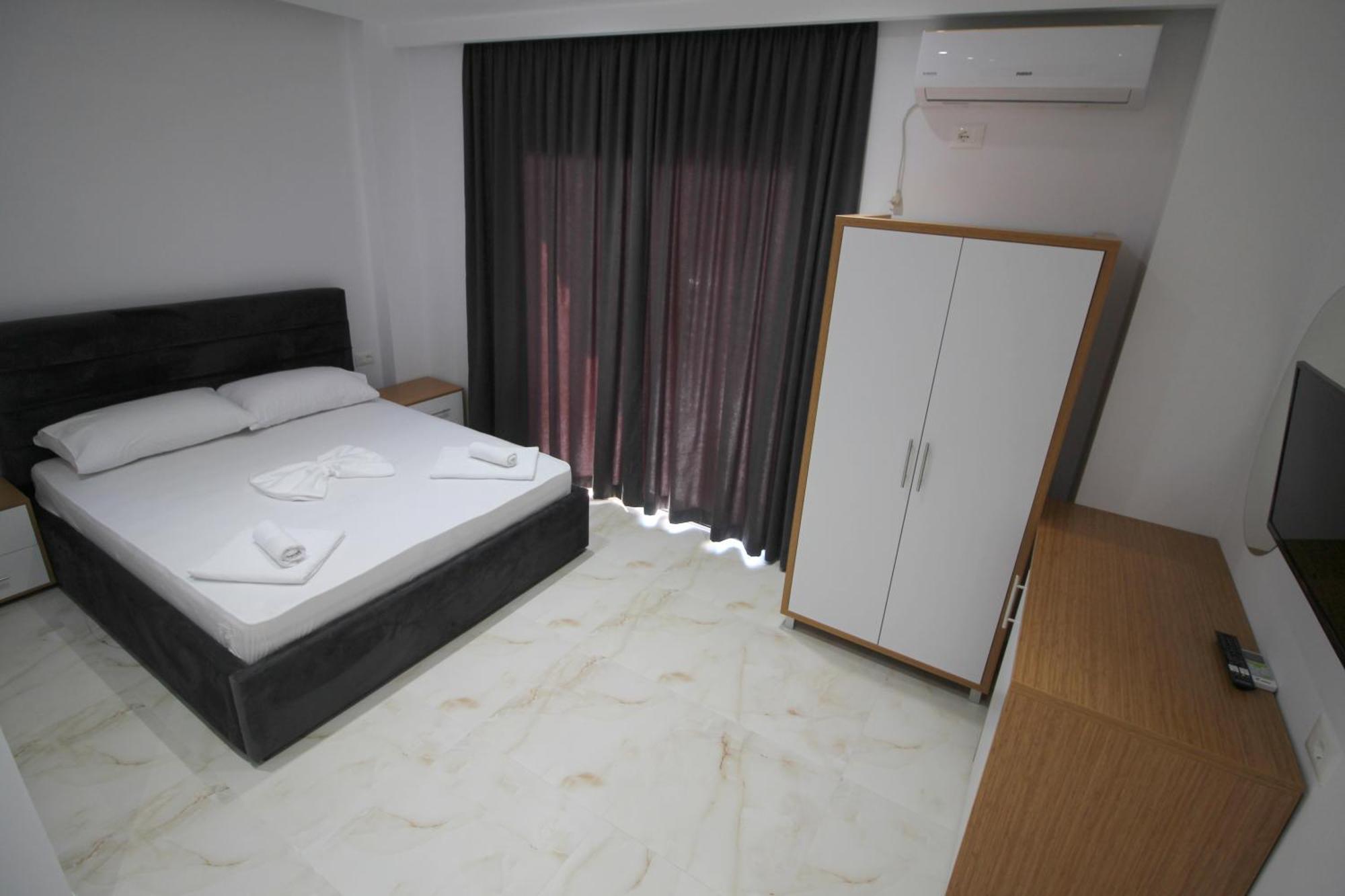 Moonshine Hotel Ksamil Exterior photo