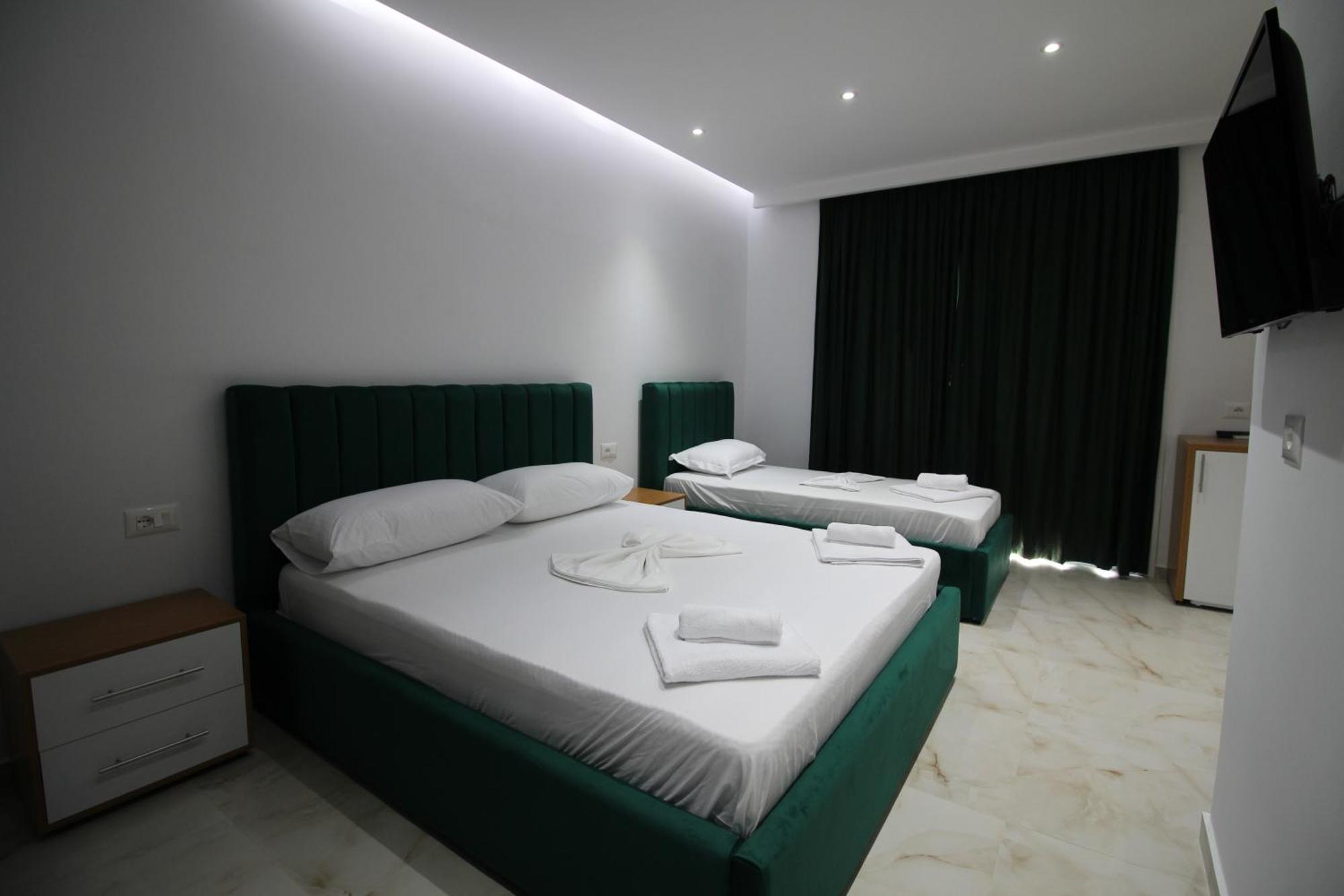 Moonshine Hotel Ksamil Exterior photo