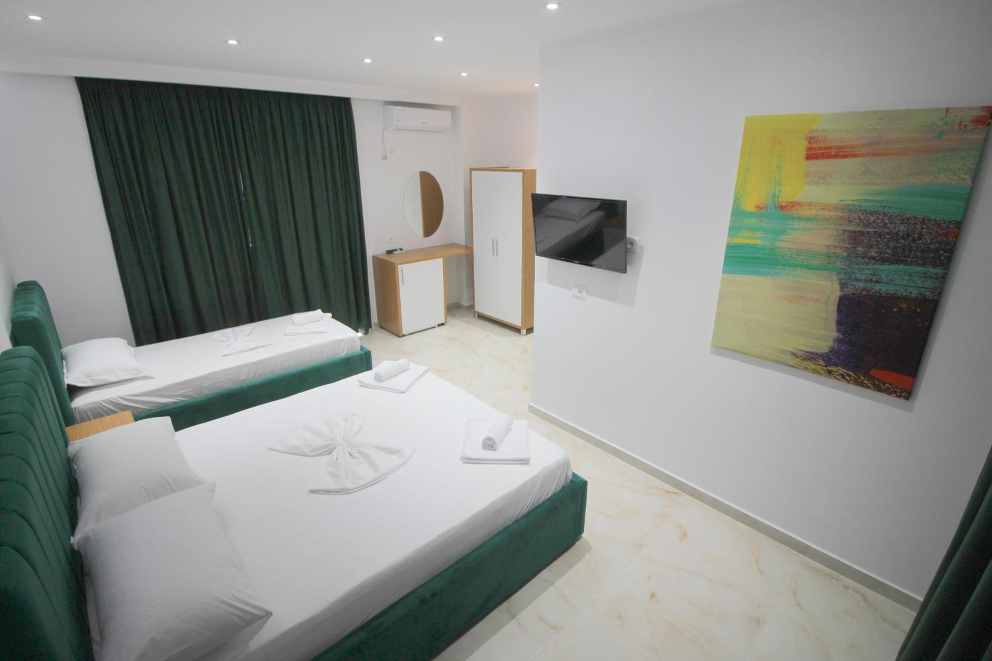 Moonshine Hotel Ksamil Exterior photo